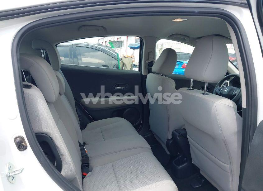 Photo 8 of 2022 Honda Hr-v 2WD LX (VIN 3CZRU5H31NM731526)