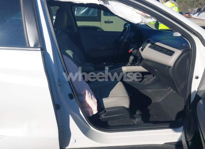 Photo 5 of 2016 Honda Hr-v LX (VIN 3CZRU5H32GM702085)