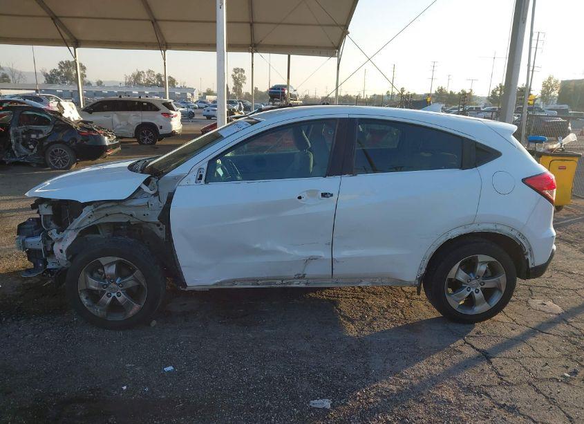 Photo 15 of 2017 Honda Hr-v LX (VIN 3CZRU5H32HM706414)