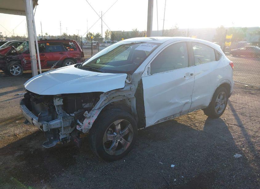 Photo 2 of 2017 Honda Hr-v LX (VIN 3CZRU5H32HM706414)