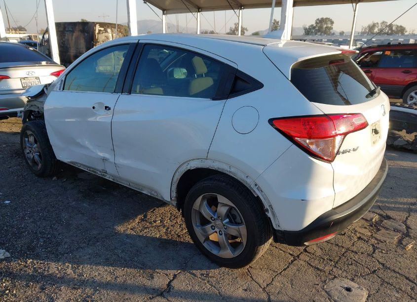 Photo 3 of 2017 Honda Hr-v LX (VIN 3CZRU5H32HM706414)