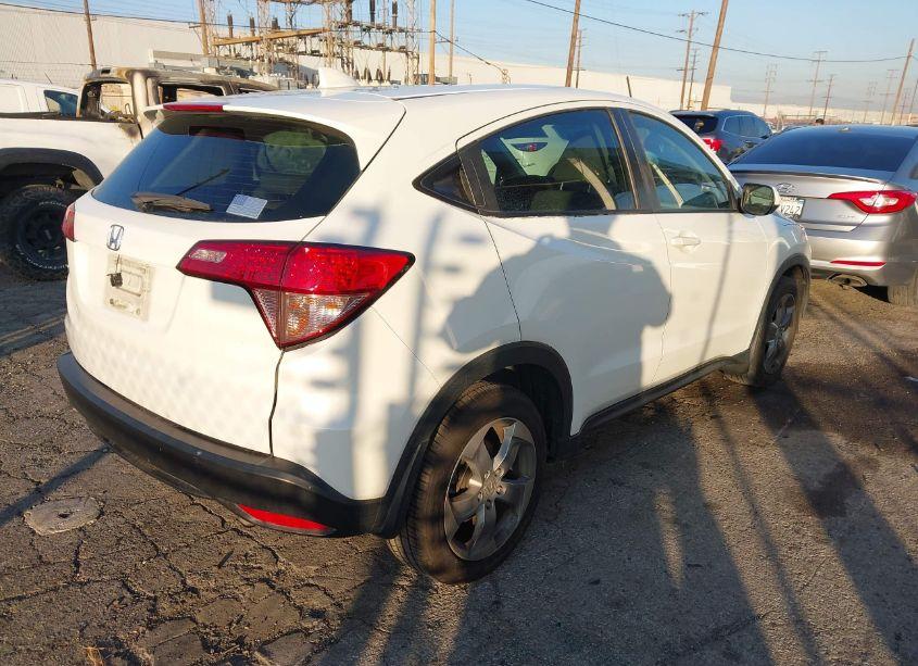 Photo 4 of 2017 Honda Hr-v LX (VIN 3CZRU5H32HM706414)
