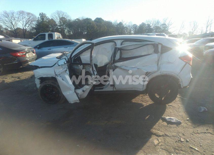 Photo 13 of 2017 Honda Hr-v LX (VIN 3CZRU5H32HM706560)