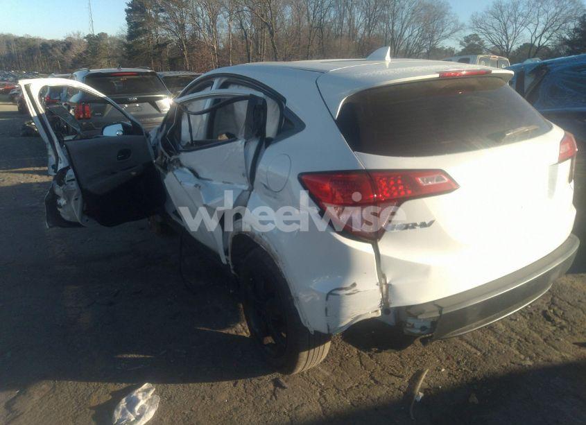 Photo 3 of 2017 Honda Hr-v LX (VIN 3CZRU5H32HM706560)