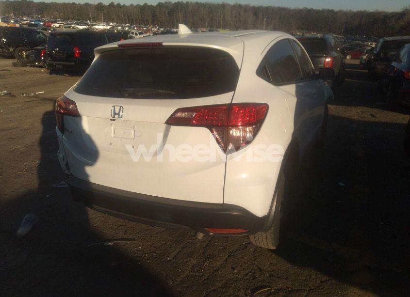 Photo 4 of 2017 Honda Hr-v LX (VIN 3CZRU5H32HM706560)