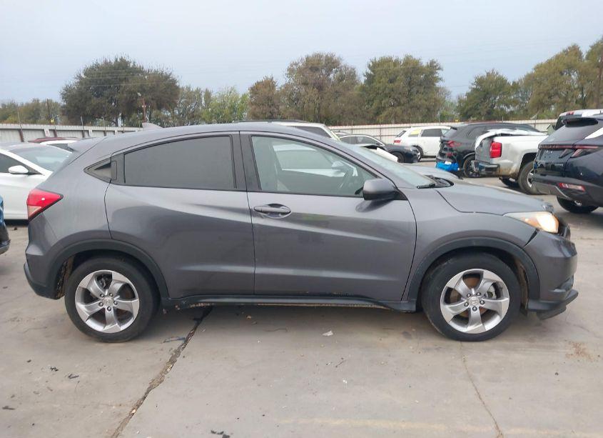 Photo 14 of 2018 Honda Hr-v LX (VIN 3CZRU5H32JG704649)