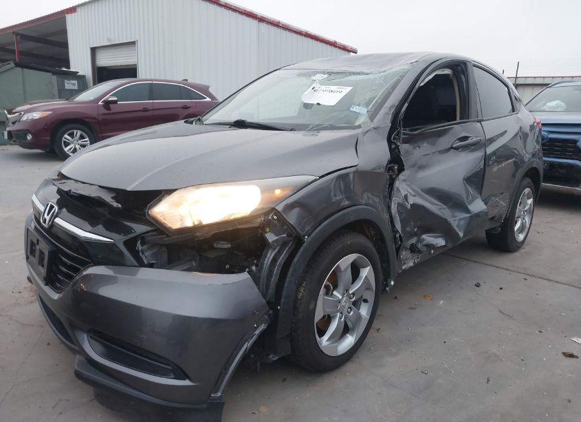 Photo 6 of 2018 Honda Hr-v LX (VIN 3CZRU5H32JG704649)