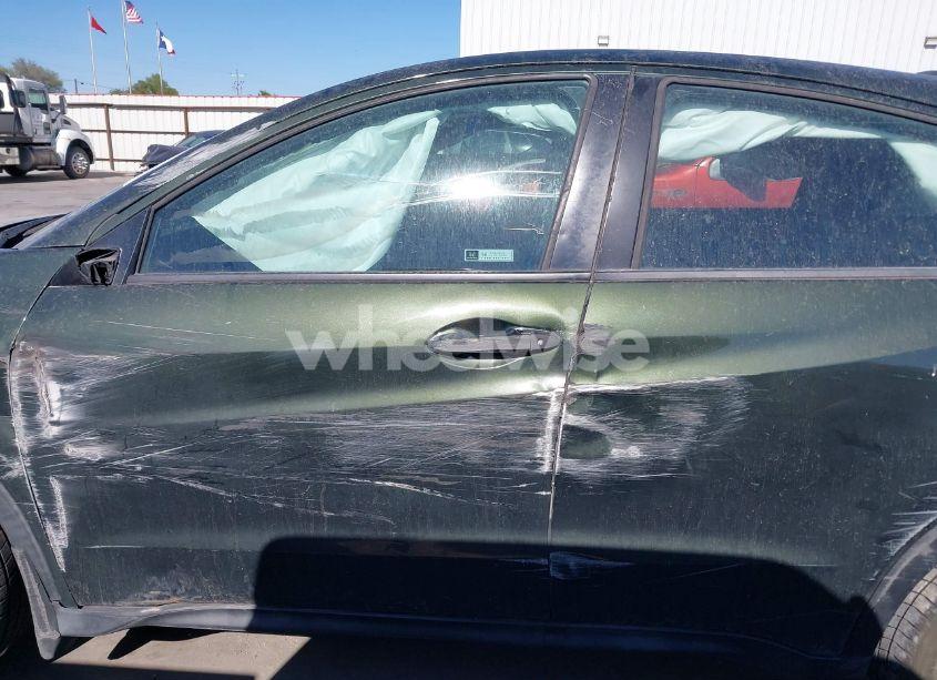 Photo 14 of 2018 Honda Hr-v LX (VIN 3CZRU5H32JG706501)