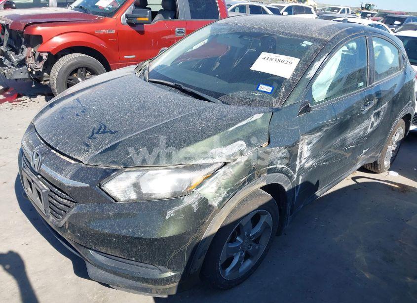 Photo 2 of 2018 Honda Hr-v LX (VIN 3CZRU5H32JG706501)