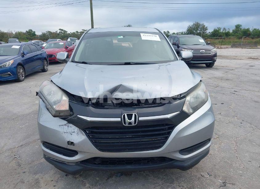 Photo 12 of 2018 Honda Hr-v LX (VIN 3CZRU5H32JM722067)