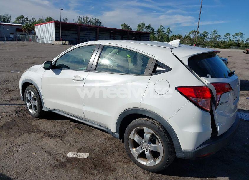 Photo 3 of 2018 Honda Hr-v LX (VIN 3CZRU5H32JM722330)