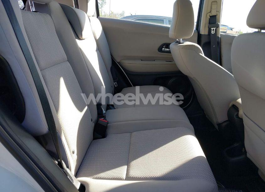 Photo 8 of 2018 Honda Hr-v LX (VIN 3CZRU5H32JM722330)