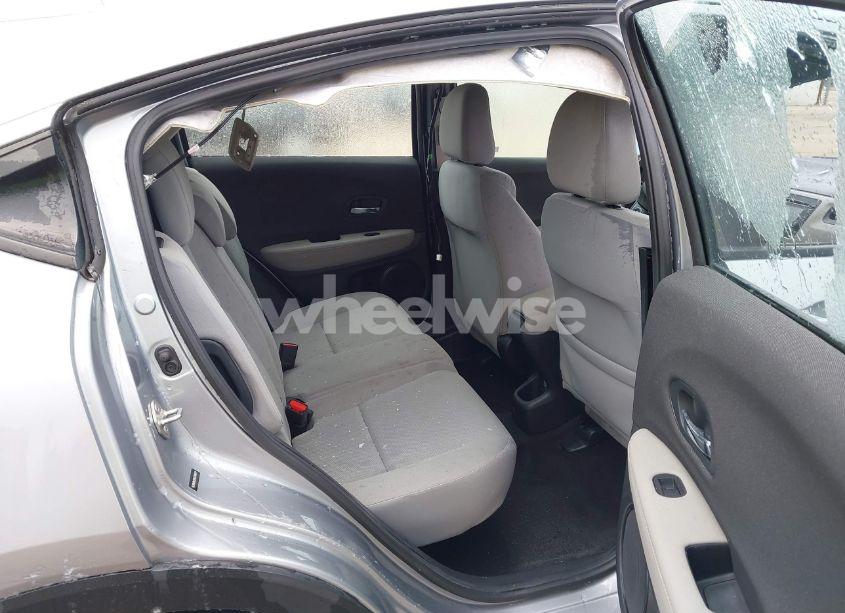 Photo 8 of 2019 Honda Hr-v LX (VIN 3CZRU5H32KG709674)