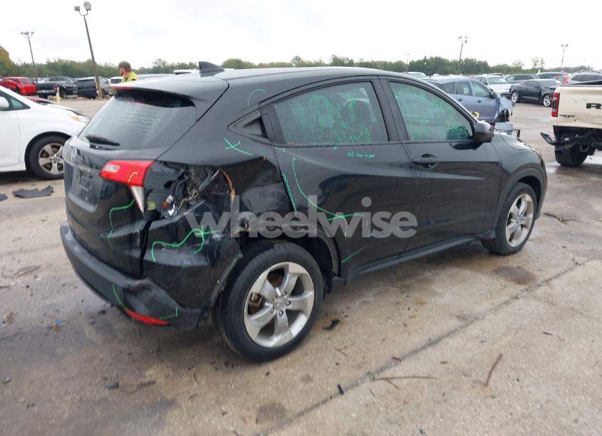 Photo 4 of 2019 Honda Hr-v LX (VIN 3CZRU5H32KG714650)