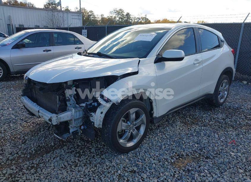 Photo 2 of 2019 Honda Hr-v LX (VIN 3CZRU5H32KM707277)