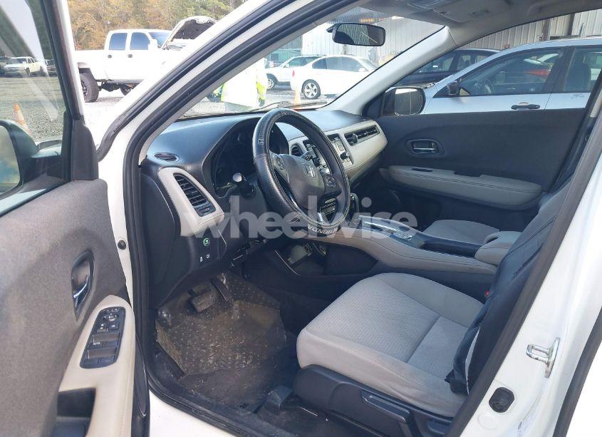 Photo 5 of 2019 Honda Hr-v LX (VIN 3CZRU5H32KM707277)