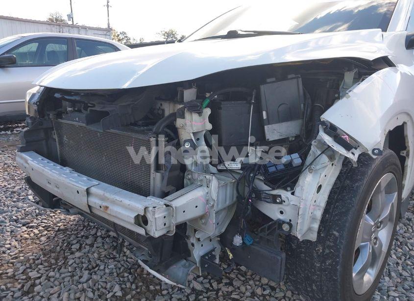 Photo 6 of 2019 Honda Hr-v LX (VIN 3CZRU5H32KM707277)