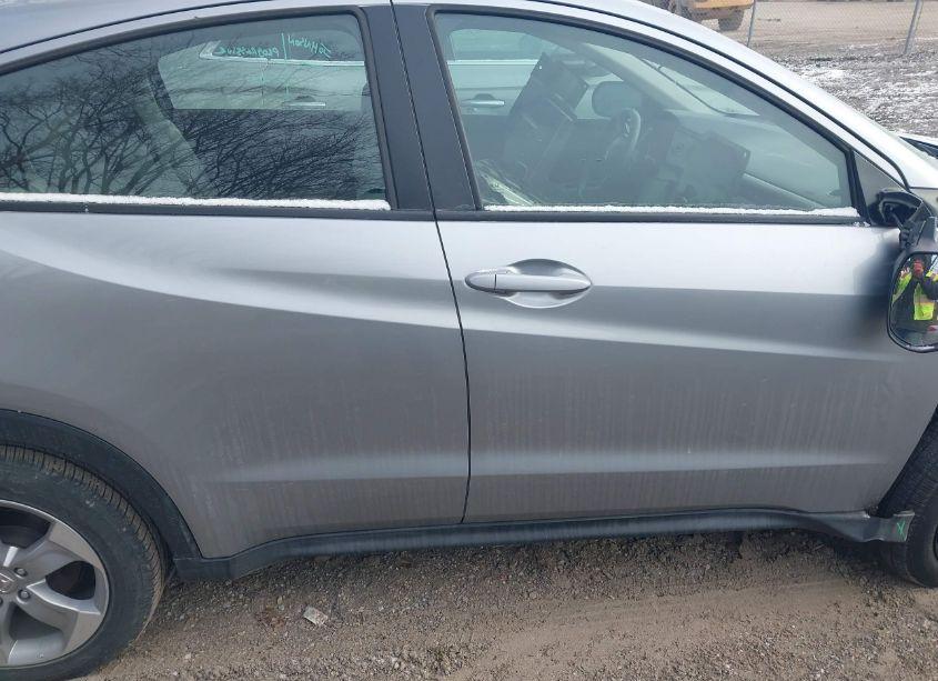 Photo 14 of 2020 Honda Hr-v 2WD LX (VIN 3CZRU5H32LM705272)