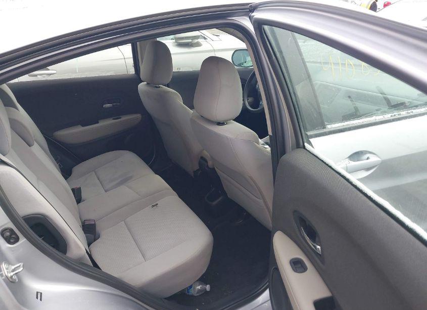 Photo 8 of 2020 Honda Hr-v 2WD LX (VIN 3CZRU5H32LM705272)