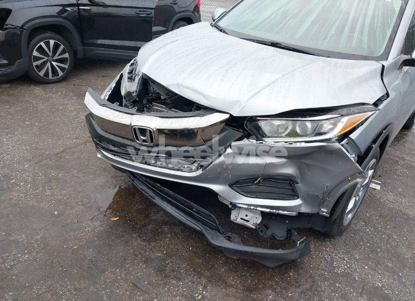 Photo 6 of 2020 Honda Hr-v 2WD LX (VIN 3CZRU5H32LM706826)