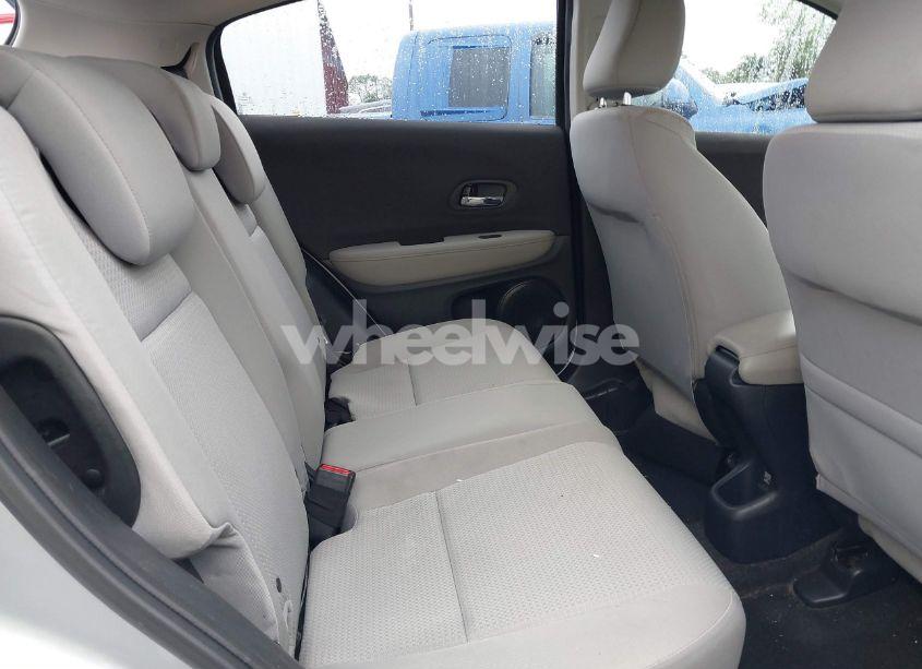 Photo 8 of 2020 Honda Hr-v 2WD LX (VIN 3CZRU5H32LM706826)