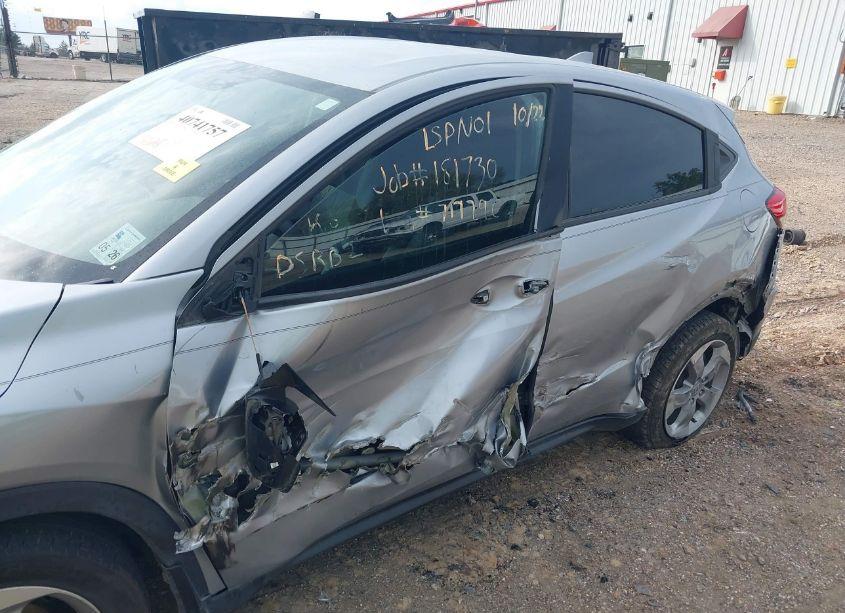 Photo 6 of 2020 Honda Hr-v 2WD LX (VIN 3CZRU5H32LM717292)