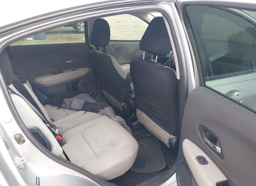 Photo 8 of 2020 Honda Hr-v 2WD LX (VIN 3CZRU5H32LM717292)