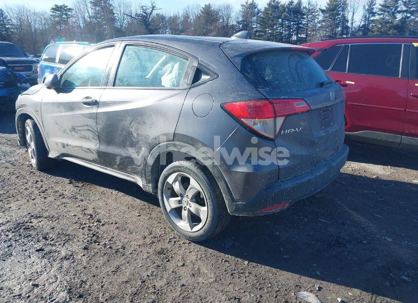 Photo 3 of 2022 Honda Hr-v 2WD LX (VIN 3CZRU5H32NM703153)