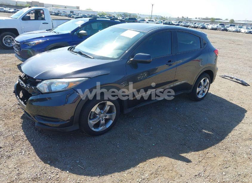 Photo 2 of 2017 Honda Hr-v LX (VIN 3CZRU5H33HG700202)