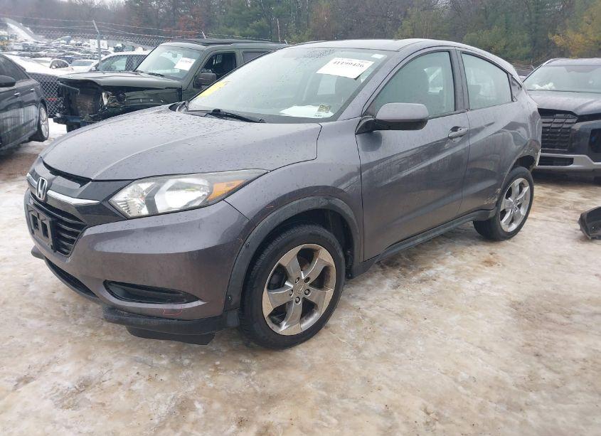 Photo 2 of 2017 Honda Hr-v LX (VIN 3CZRU5H33HG702807)