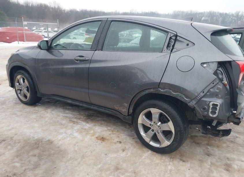 Photo 3 of 2017 Honda Hr-v LX (VIN 3CZRU5H33HG702807)