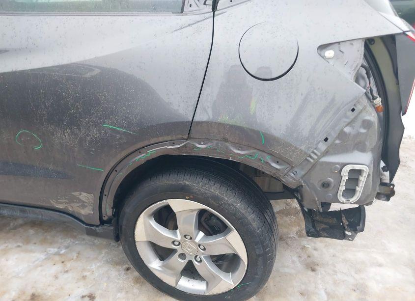 Photo 6 of 2017 Honda Hr-v LX (VIN 3CZRU5H33HG702807)