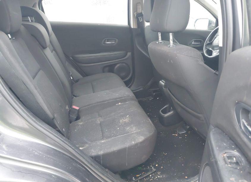 Photo 8 of 2017 Honda Hr-v LX (VIN 3CZRU5H33HG702807)