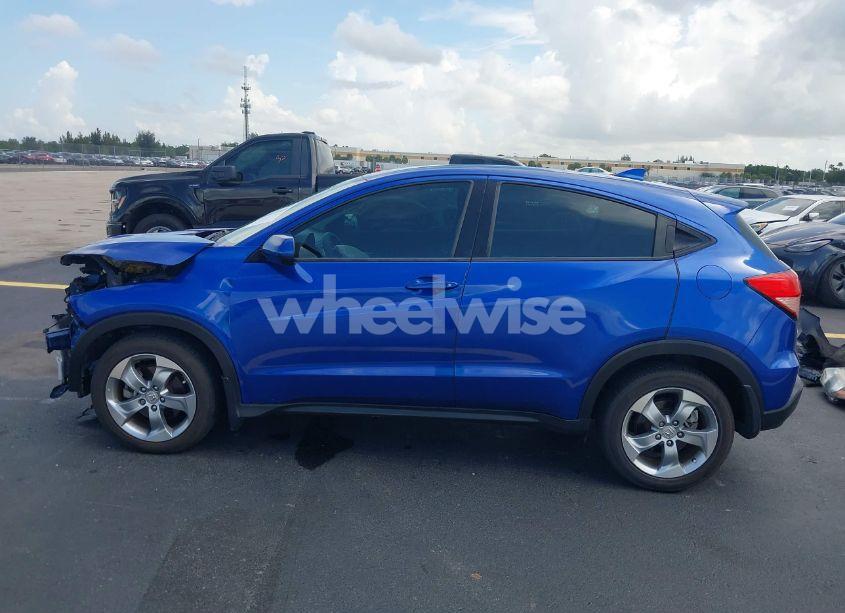 Photo 15 of 2018 Honda Hr-v LX (VIN 3CZRU5H33JM711093)