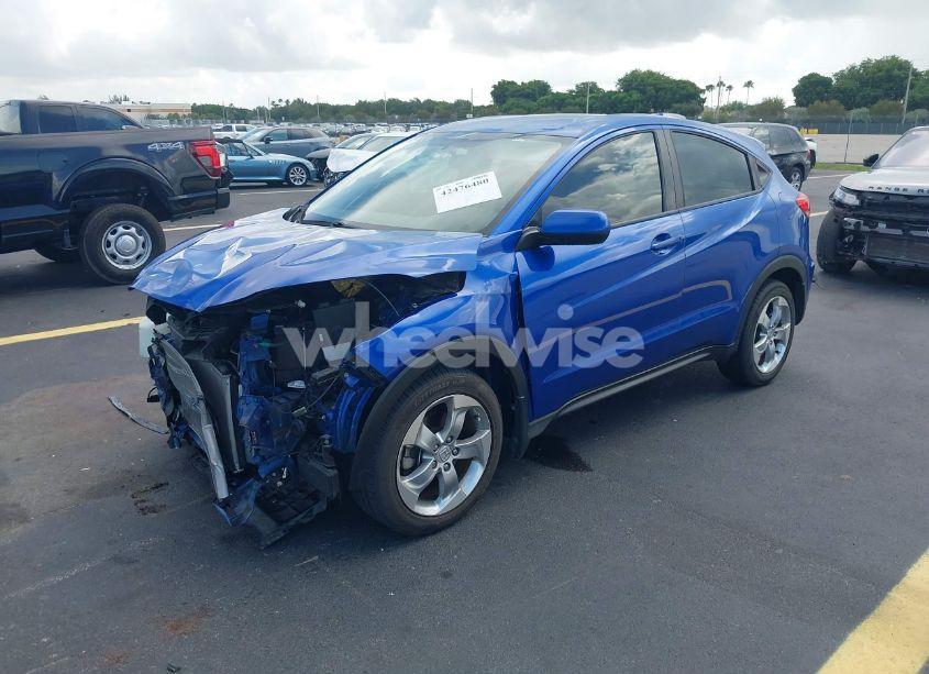 Photo 2 of 2018 Honda Hr-v LX (VIN 3CZRU5H33JM711093)