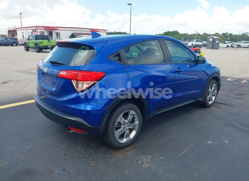 Photo 4 of 2018 Honda Hr-v LX (VIN 3CZRU5H33JM711093)