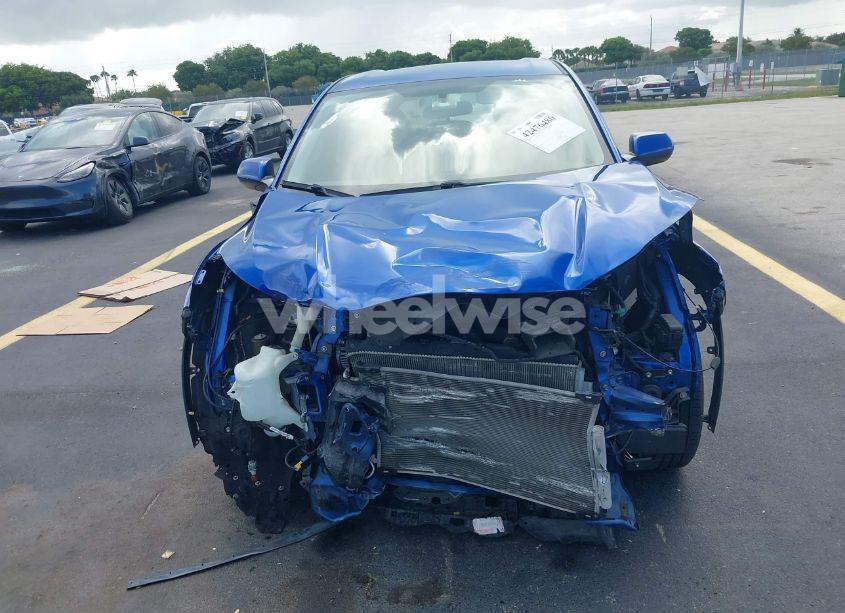 Photo 6 of 2018 Honda Hr-v LX (VIN 3CZRU5H33JM711093)