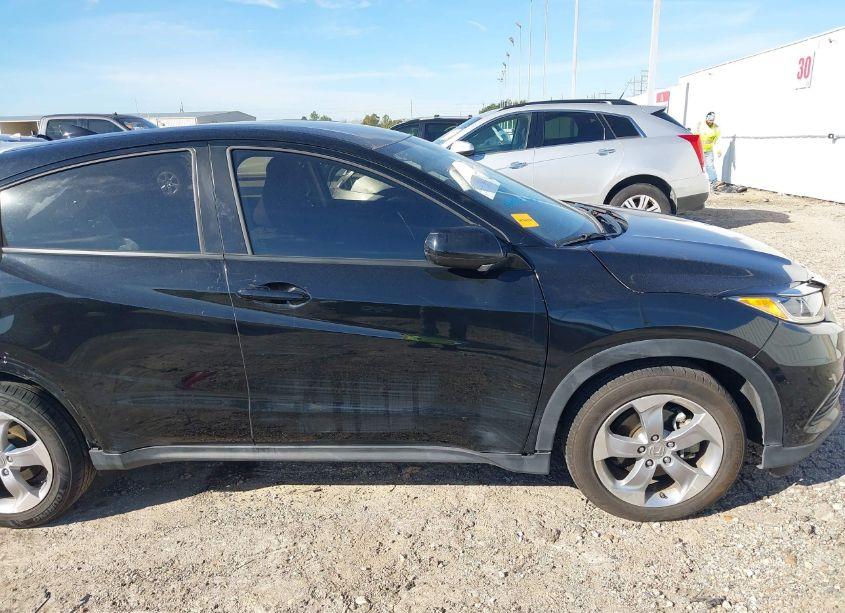 Photo 14 of 2019 Honda Hr-v LX (VIN 3CZRU5H33KG704290)