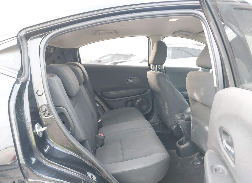 Photo 8 of 2019 Honda Hr-v LX (VIN 3CZRU5H33KG704290)