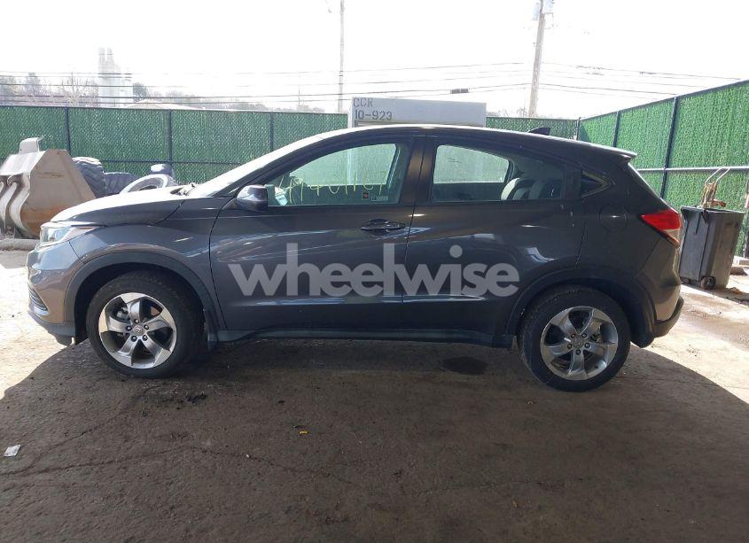 Photo 14 of 2019 Honda Hr-v LX (VIN 3CZRU5H33KG705052)