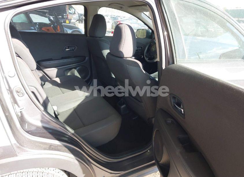 Photo 8 of 2019 Honda Hr-v LX (VIN 3CZRU5H33KG705052)