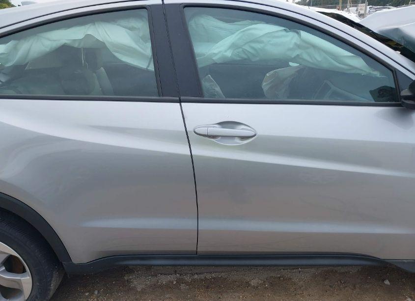 Photo 14 of 2019 Honda Hr-v LX (VIN 3CZRU5H33KG715838)