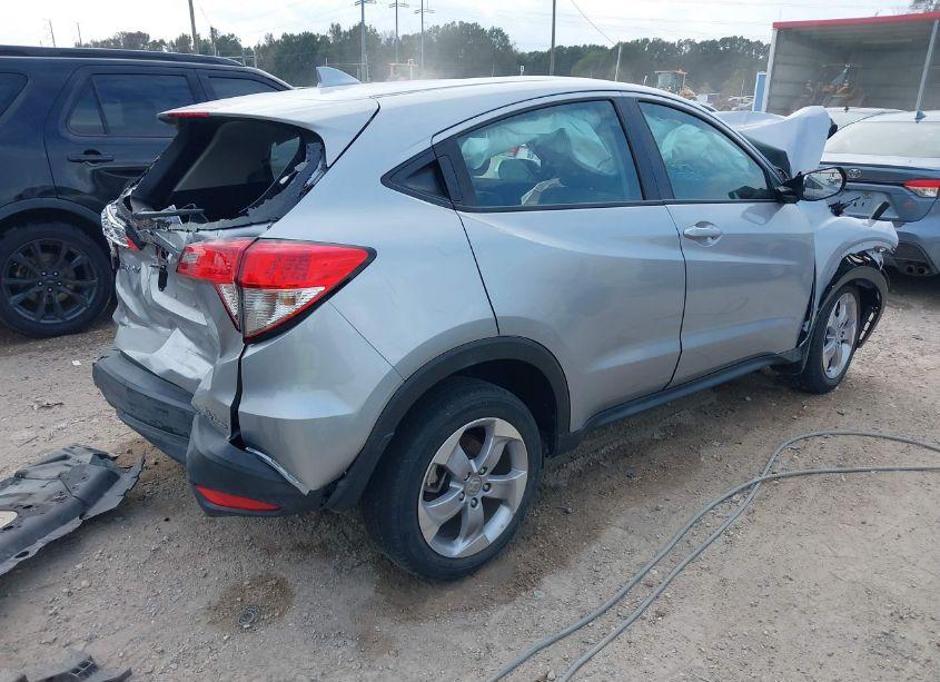 Photo 4 of 2019 Honda Hr-v LX (VIN 3CZRU5H33KG715838)