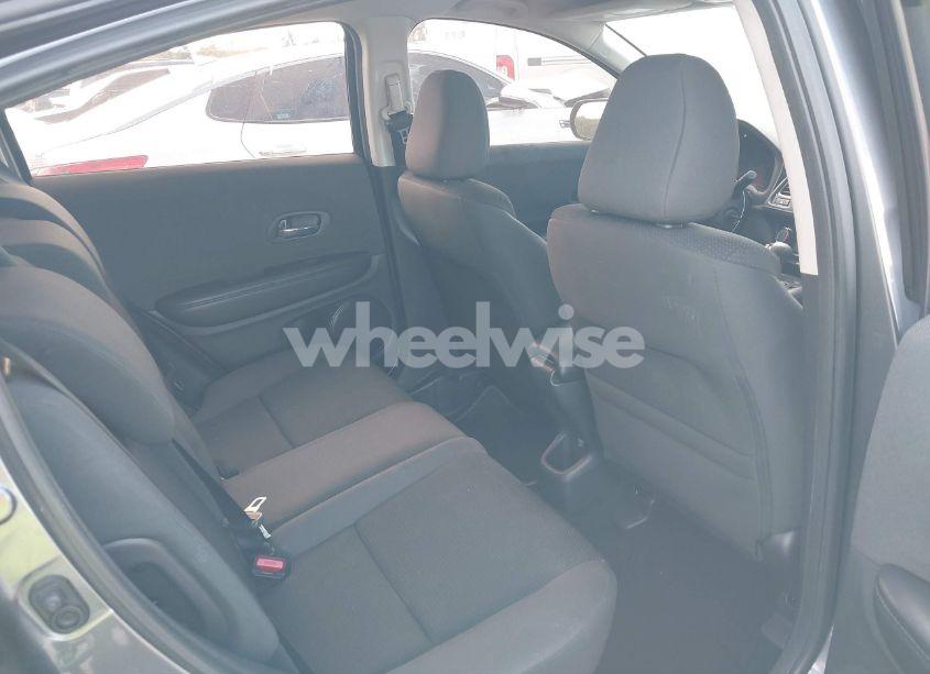 Photo 8 of 2019 Honda Hr-v LX (VIN 3CZRU5H33KM728820)