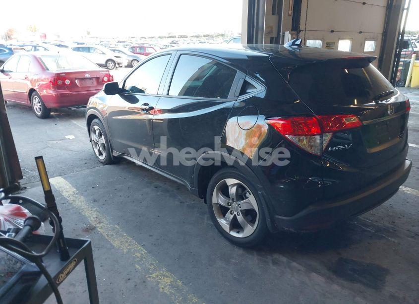 Photo 3 of 2020 Honda Hr-v 2WD LX (VIN 3CZRU5H33LM705233)