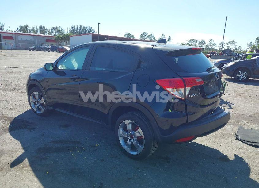Photo 3 of 2021 Honda Hr-v 2WD LX (VIN 3CZRU5H33MM726939)