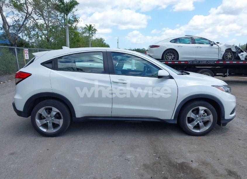 Photo 14 of 2021 Honda Hr-v 2WD LX (VIN 3CZRU5H33MM728433)
