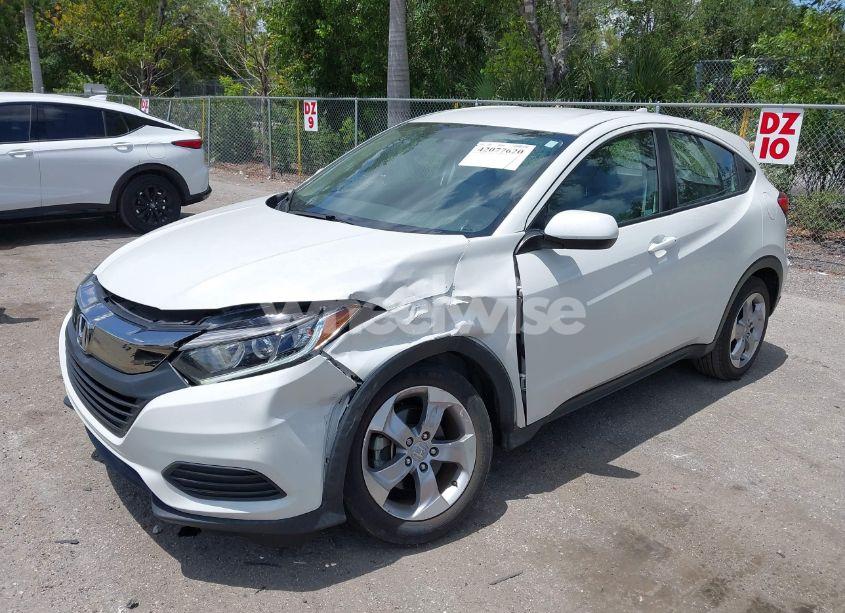 Photo 2 of 2021 Honda Hr-v 2WD LX (VIN 3CZRU5H33MM728433)