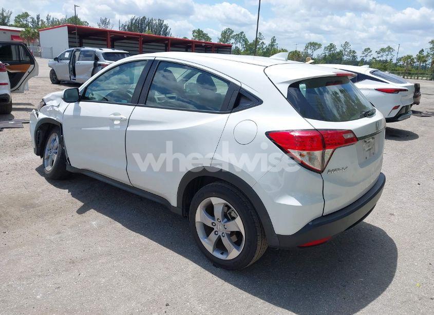 Photo 3 of 2021 Honda Hr-v 2WD LX (VIN 3CZRU5H33MM728433)