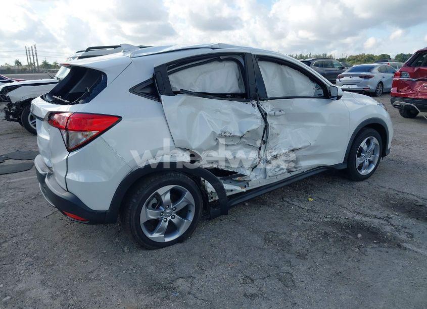 Photo 4 of 2022 Honda Hr-v 2WD LX (VIN 3CZRU5H33NM704232)